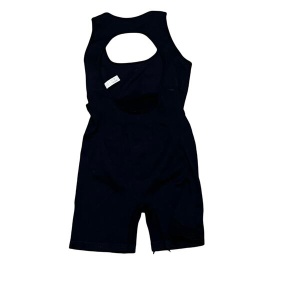 Nova Sport Black Women’s Romper Size Medium - Picture 3 of 3